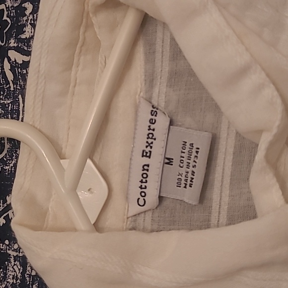 2 for 1 White Dress Shirts - Picture 5 of 9